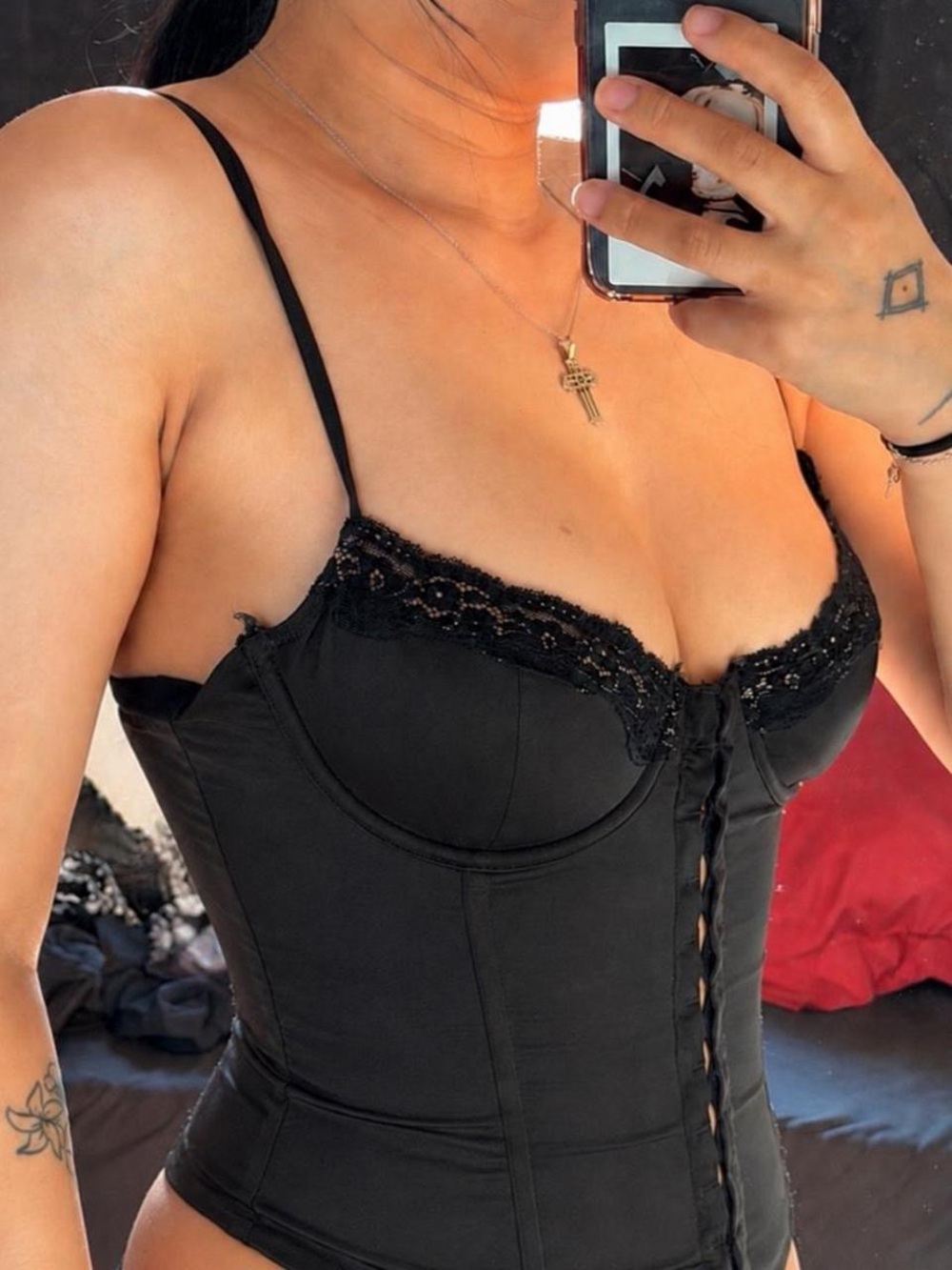 White Fox Boutique Black Lace Bustier Corset Crop Top - Picture 2 of 6